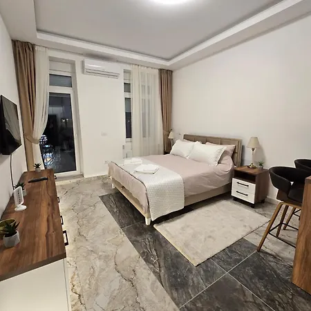 Apartment Slavija *